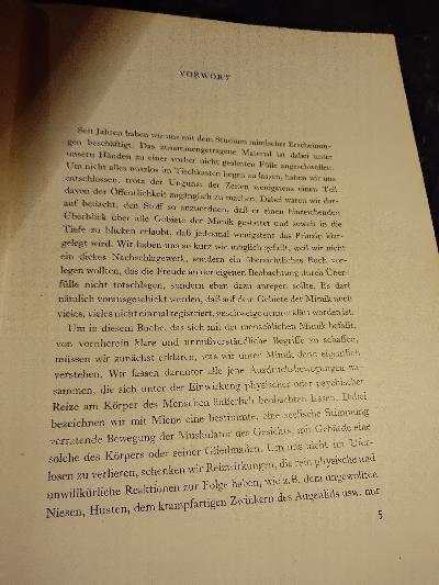 Menschliche+Mimik++Psychologische+Betrachtungen+mimischer+Vorg%C3%A4nge+in+der+Natur+und+Kunst