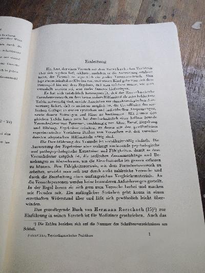 Psychodiagnostisches+Praktikum+f%C3%BCr+Psychologen+und+P%C3%A4dagogen.+Eine+Einf%C3%BChrung+in+Hermann+Rorschachs+Formdeuteversuch