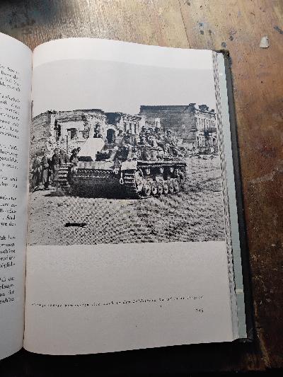 Artillerie im Osten - Front Cover