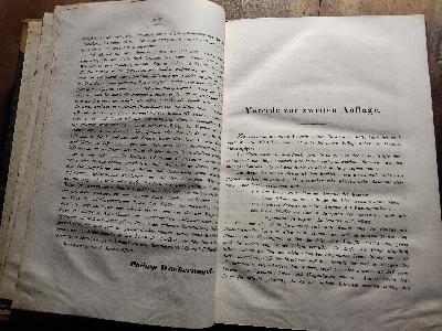 Edelsteine deutscher Dichtung und Weisheit  im XIII. Jahrhundert. Ein mittelhochdeutsches Lesebuch zusammengestellt und mit einem Wörterbuch versehen. - Front Cover