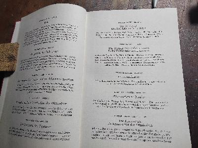 Jenseits der Gesetze  Kriminalität von den biblischen Anfängen bis zur Gegenwart - Front Cover