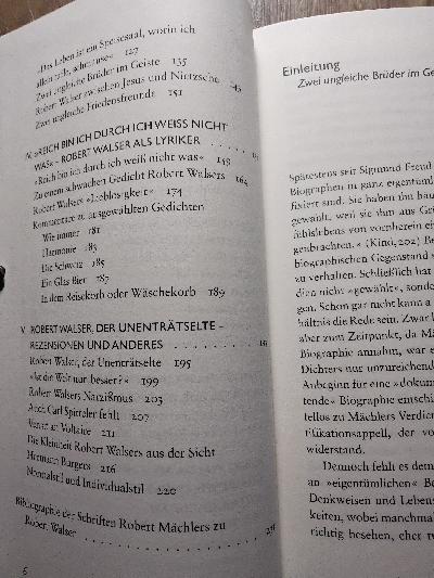 Robert Walser der Unenträtselte  Aufsätze aus vier Jahrzehnten - Front Cover