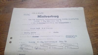 Mietvertrag von 1962 Ostberlin Rastenburger Str. 22 für Emil Bröker - Front Cover