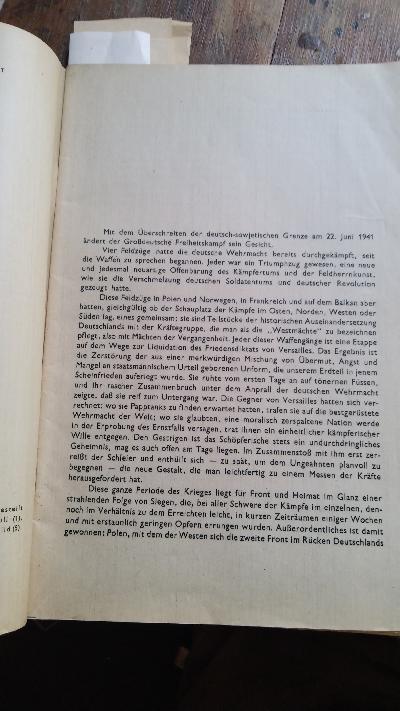 Allen Gewalten zum Trotz  Bilder vom Feldzug im Osten - Front Cover