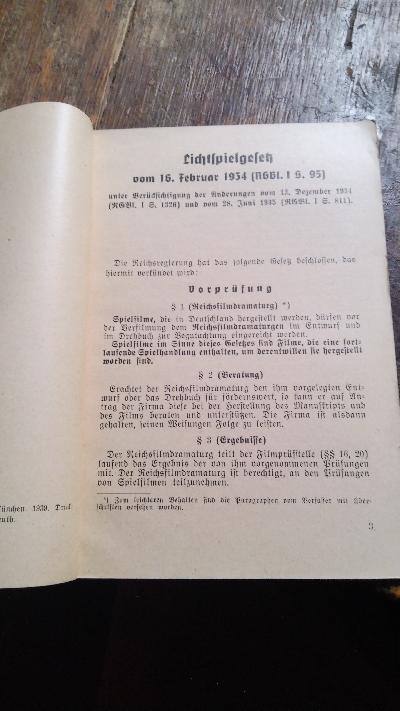 Das Lichtspielgesetz vom 16.2. 1934 - Front Cover