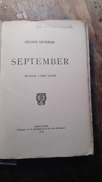 September  Skuespil i fire akter - Front Cover