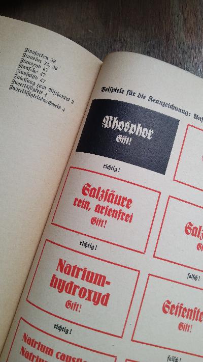 Giftkunde  Ein Vorbereitungsbuch auf die Giftprüfung für Drogisten, Farbwaren- und Samenhändler - Front Cover