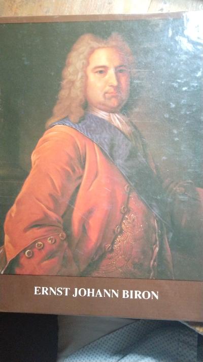 Ernst Johann Biron  1690 - 1990  Katalog der Ausstellung im Schloss Rundale / Ruhental - Front Cover