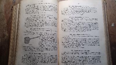Haus und Herd  Praktisches, illustriertes Hausbuch zur verständigen Führung der Wirtschaft in allen ihren Zweigen, auf Grundlage der neuesten Errungenschaften im Gebiete der Hauswirtschaft - Front Cover