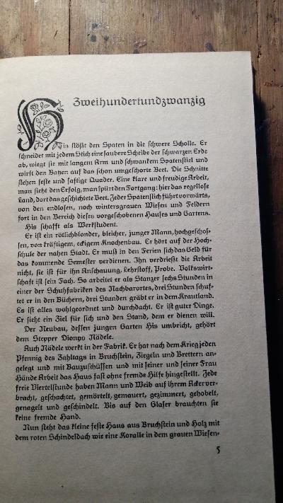 Kreatur  Roman der Zeit - Front Cover